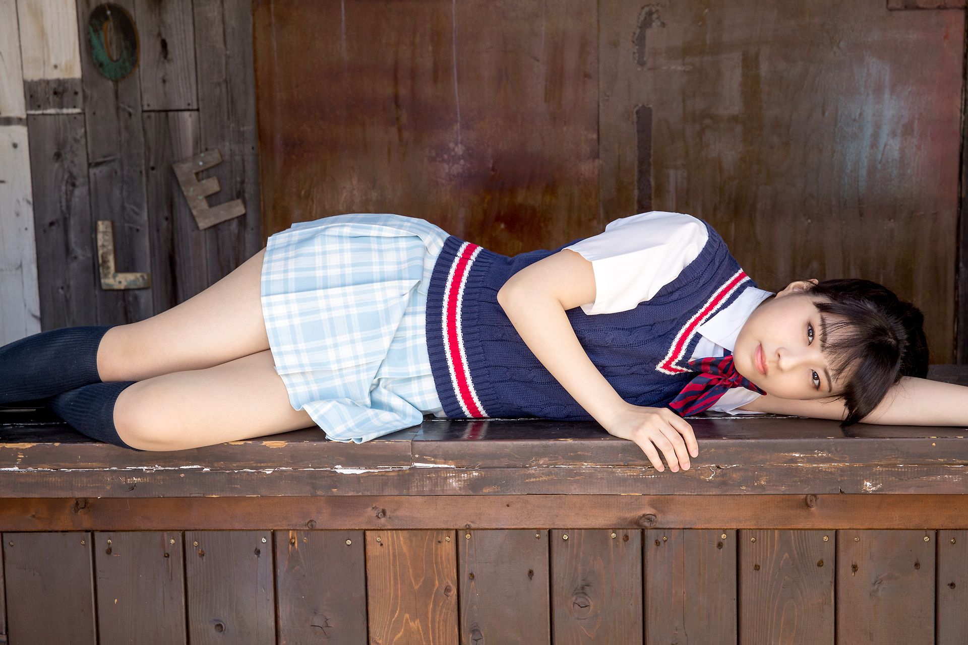 [Minisuka.tv]校服萝莉控阳光:池田なぎさ超高清私房照片免费在线(46P)