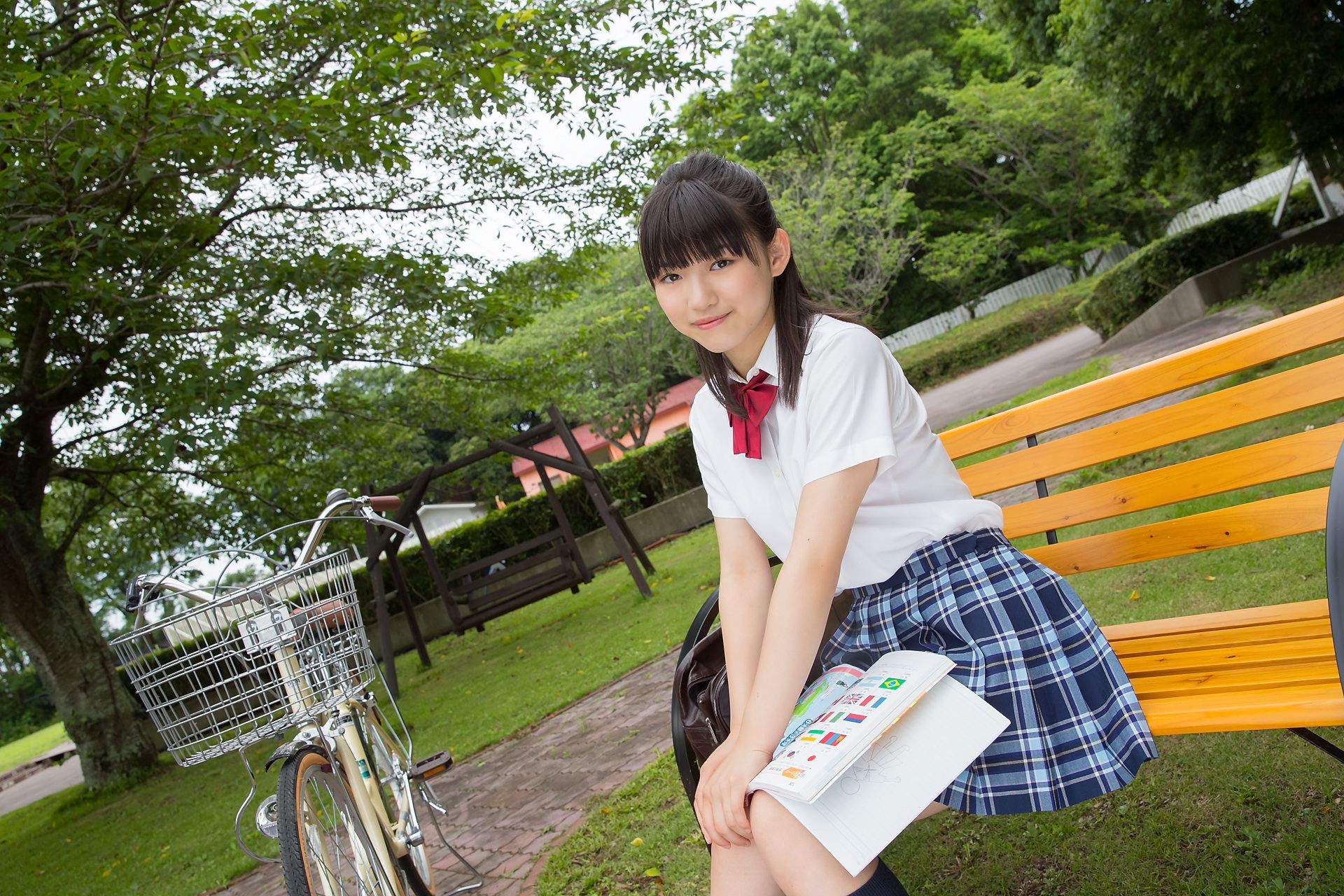 [Minisuka.tv]校服阳光:沢村りさ超高清私房照片免费在线(50P)