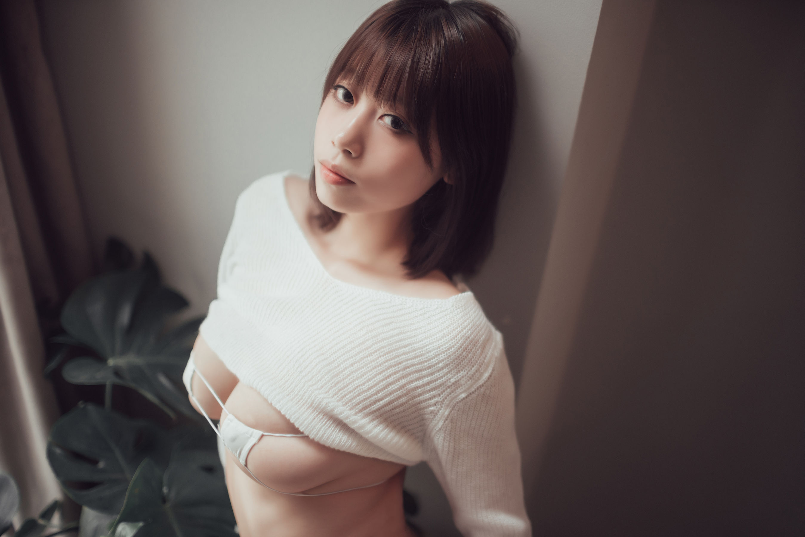 [网络美女]美乳性感少女情趣毛衣:奈汐酱(奈汐酱nice)无水印写真大图收藏合集(32P)