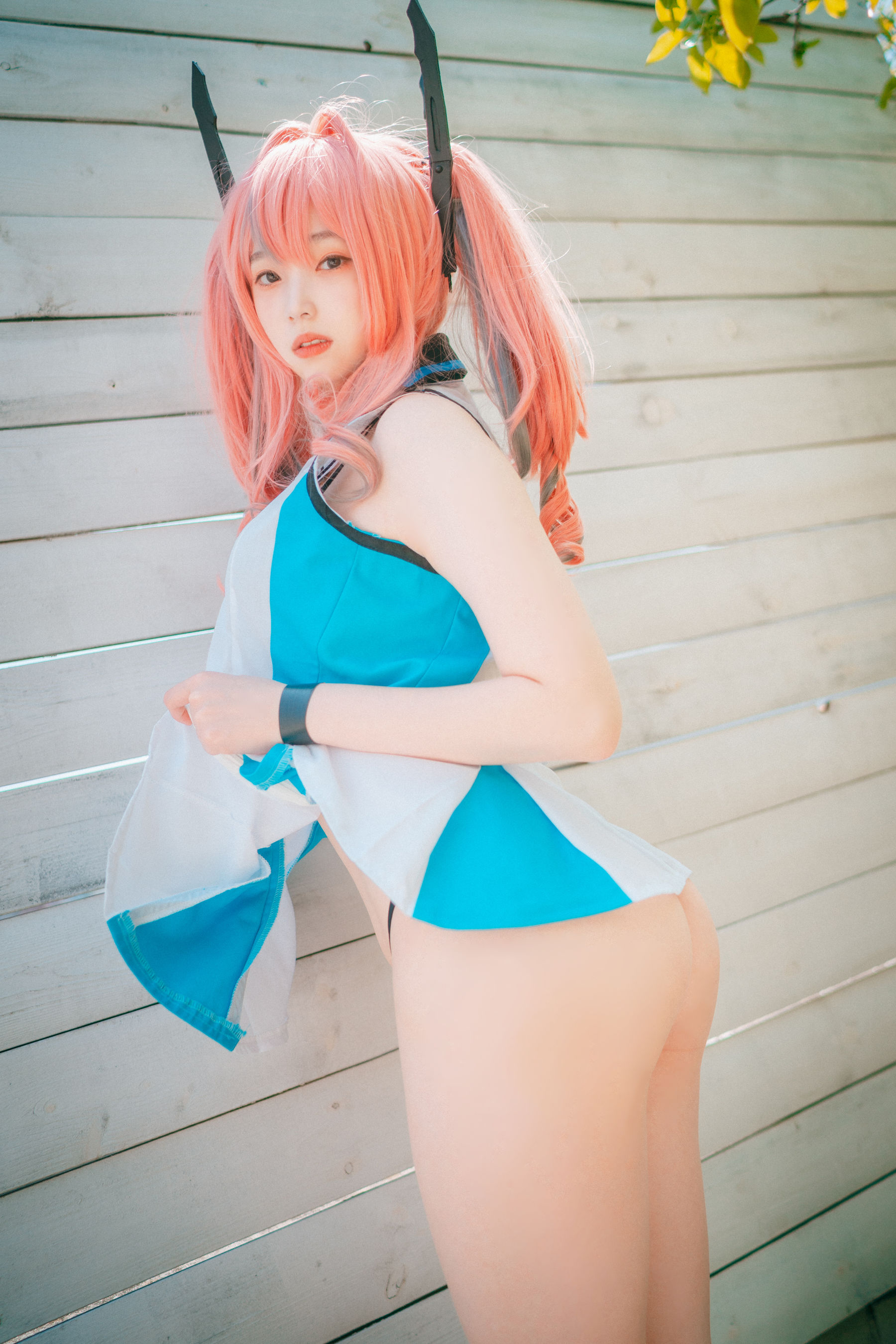 [网络美女]COSPLAY:BamBi(밤비)无水印写真大图收藏合集(33P)