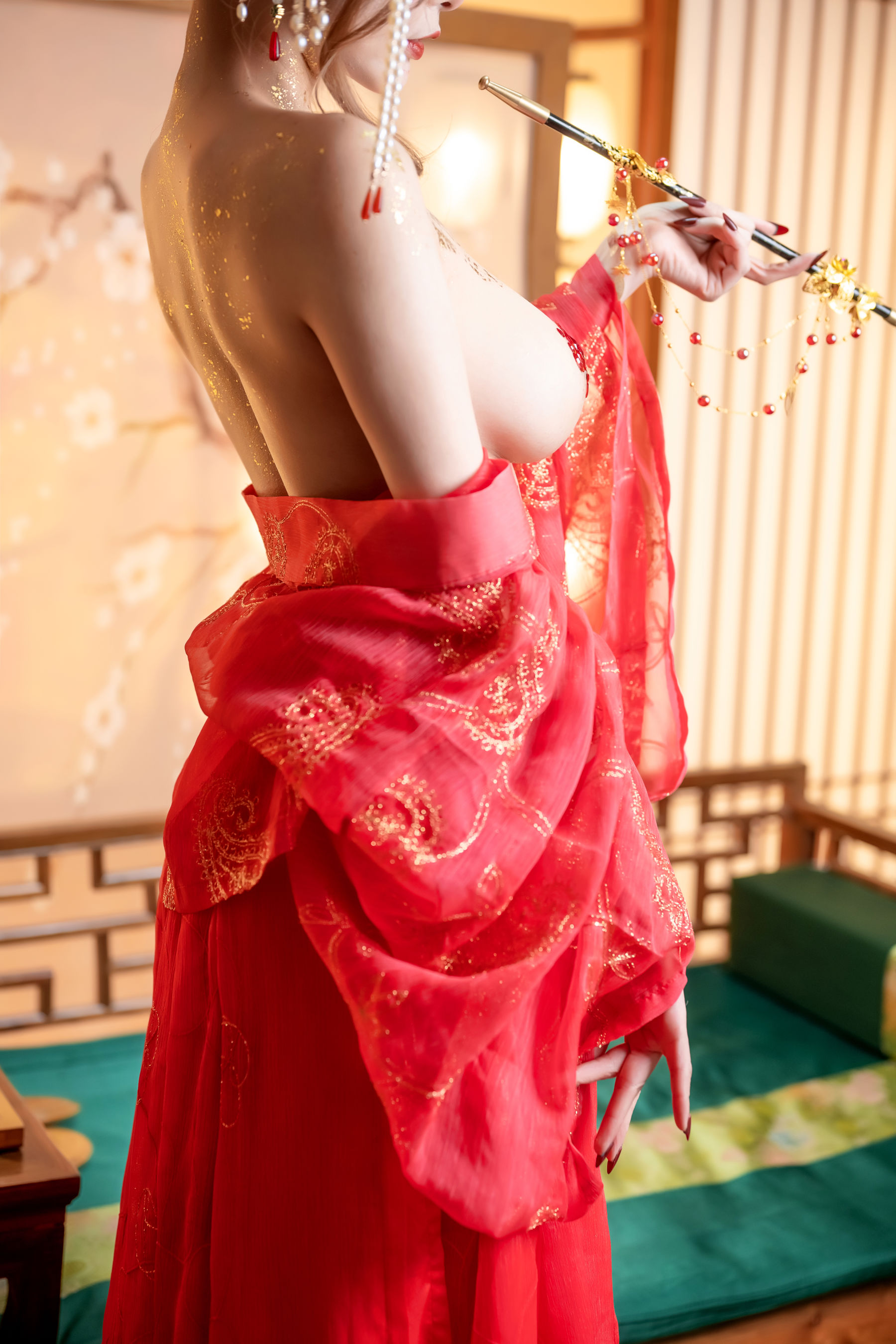 [网络美女]COSPLAY福利人体艺术新年:秋和柯基(夏小秋)无水印写真大图收藏合集(63P)