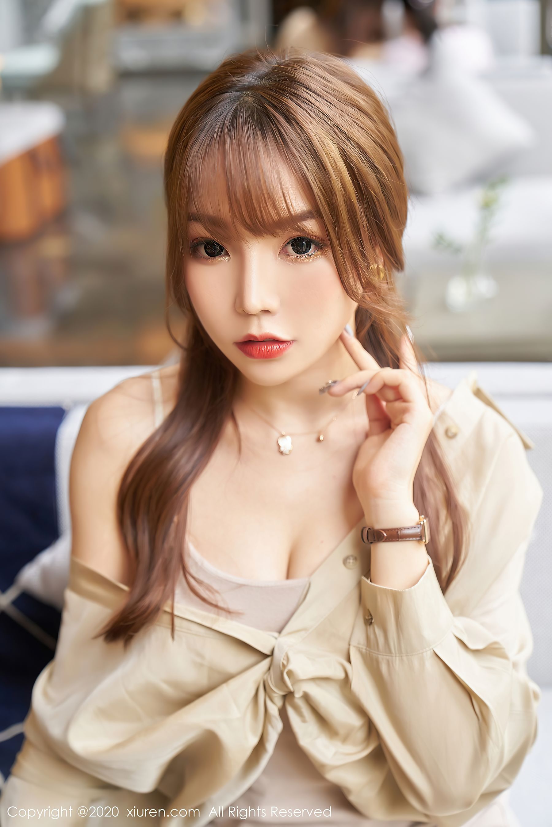 [秀人网]丝袜少妇黑丝诱惑:芝芝Booty(陈芝)超高清私房照片免费在线(53P)