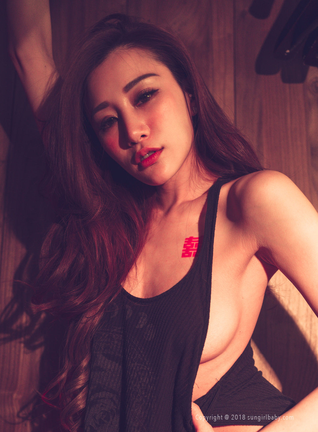 [阳光宝贝]人体艺术美乳背心:陈婧(Lara Fan)超高清私房照片免费在线(82P)